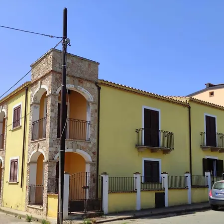 Casa Il Cortile Fiorito *